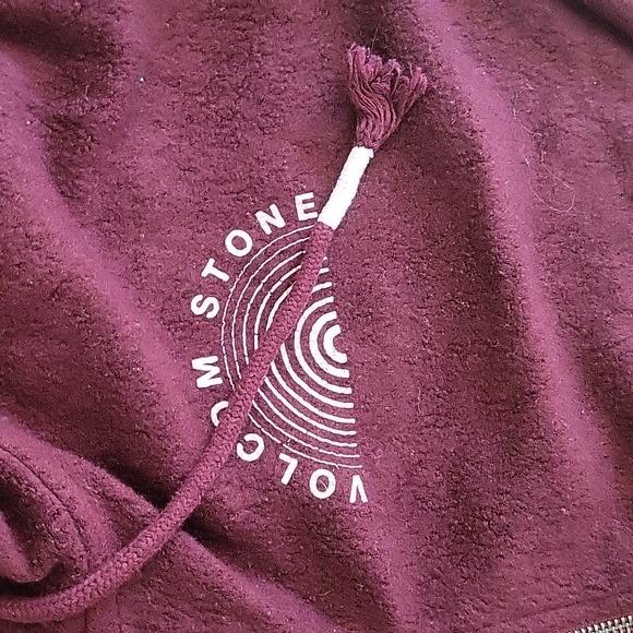 VOLCOM hoodie bundle of sweaters ✨️ 😍 - Picture 8 of 11